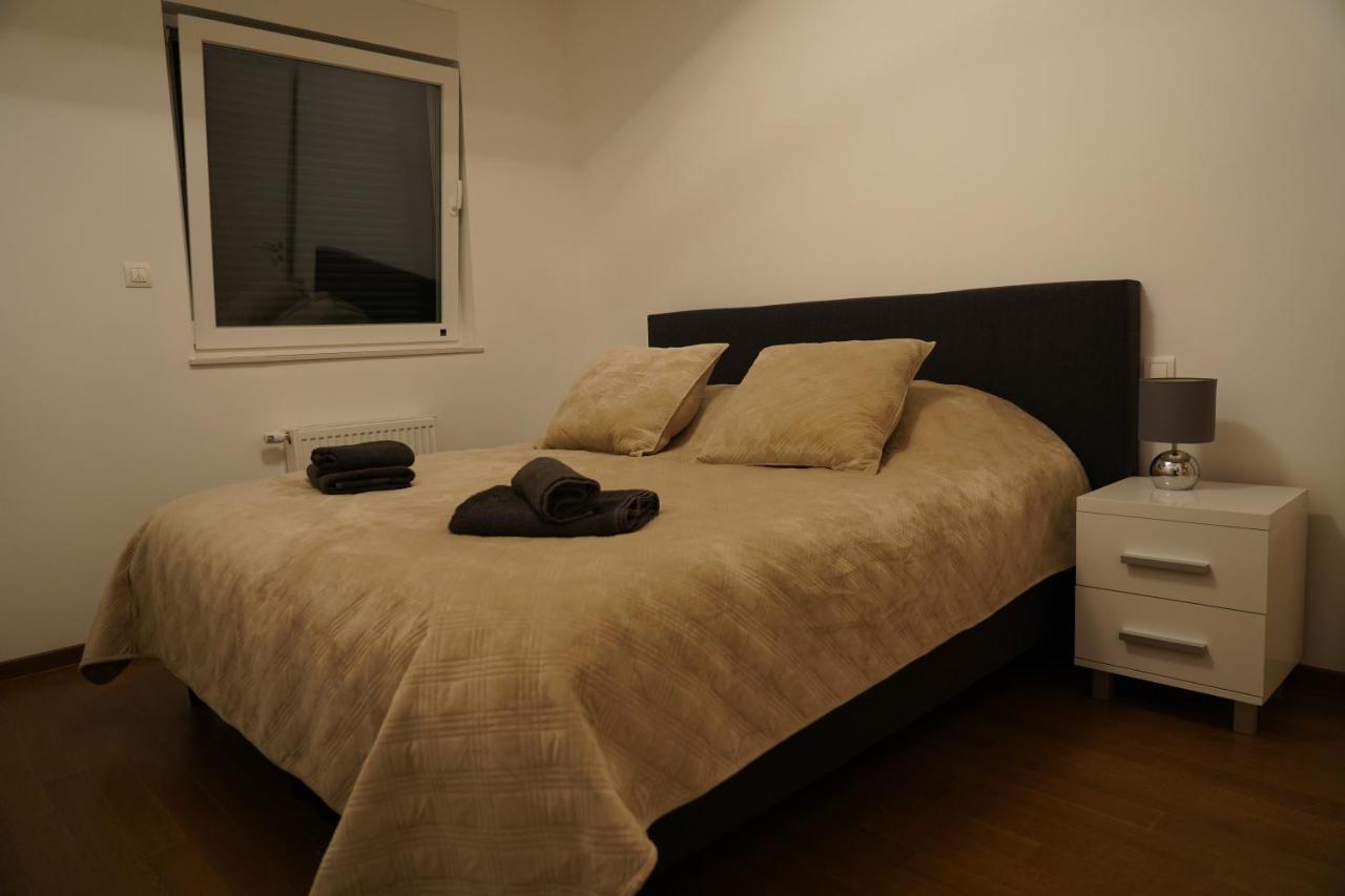 Jackey Apartment بانيا لوكا المظهر الخارجي الصورة